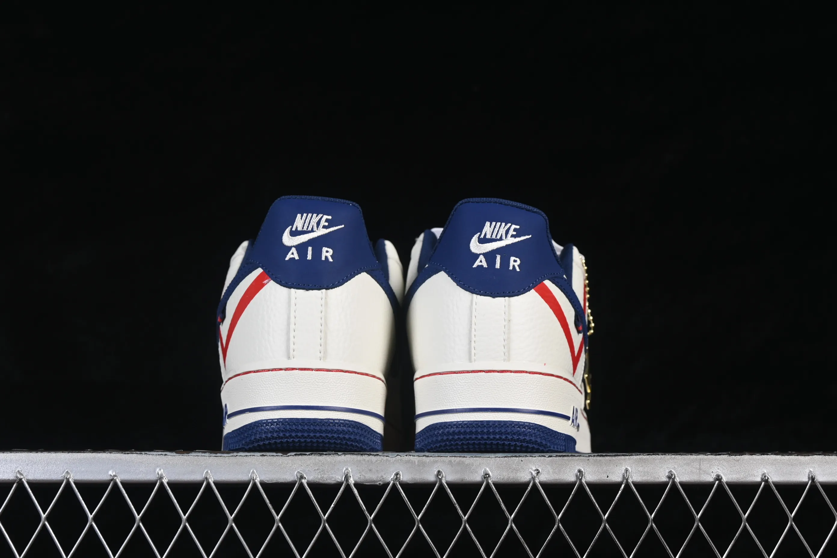 All categories Nk Air Force 1 Air Force series Nk Air Force 1 Low Air Force low top Nike Air Force 1'07 Low joint milk white red blue Air Force 1 low top casual sneakers XY9025-011
